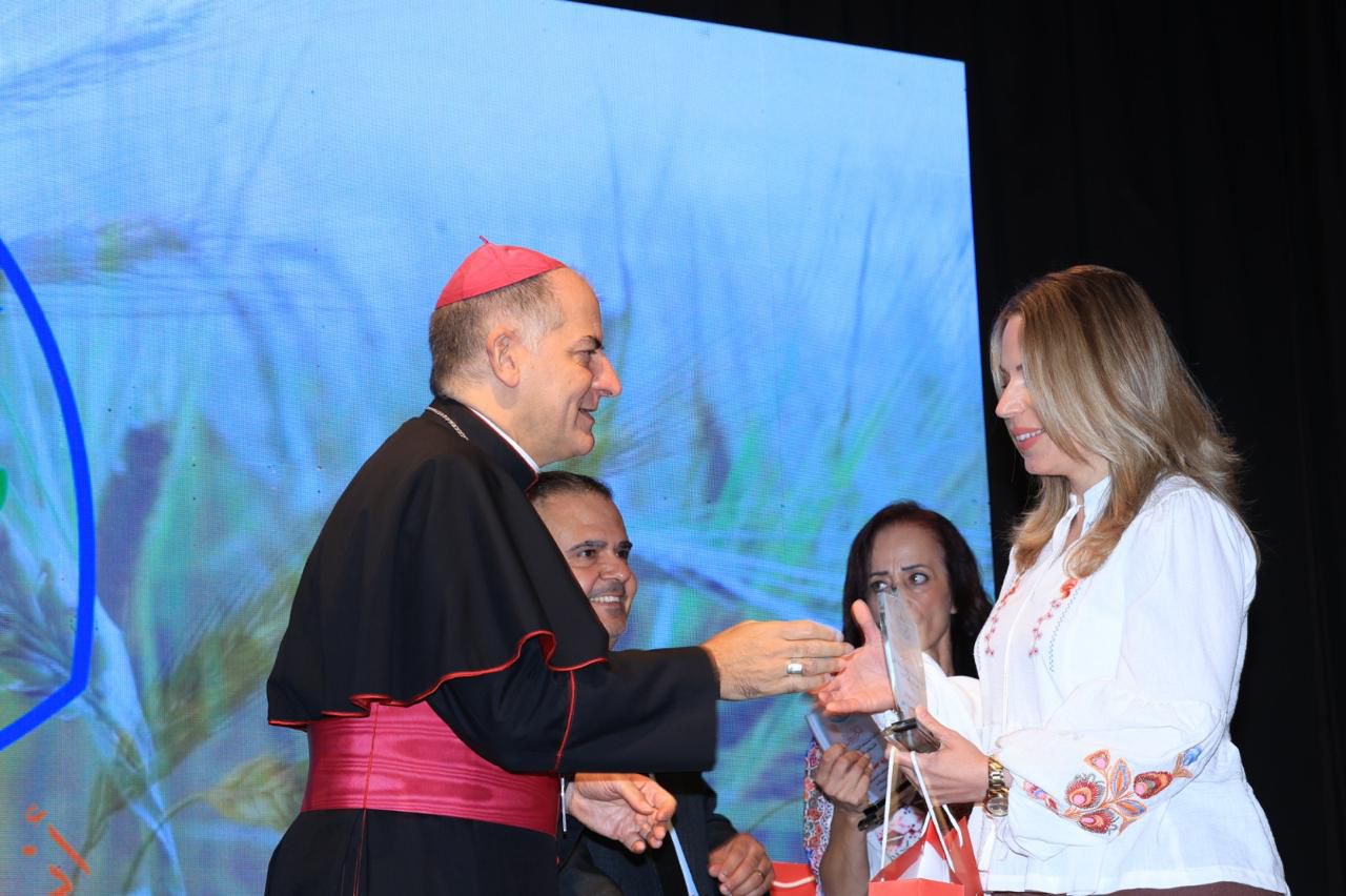 Madar Al-Saa Images 0.20044604145661415