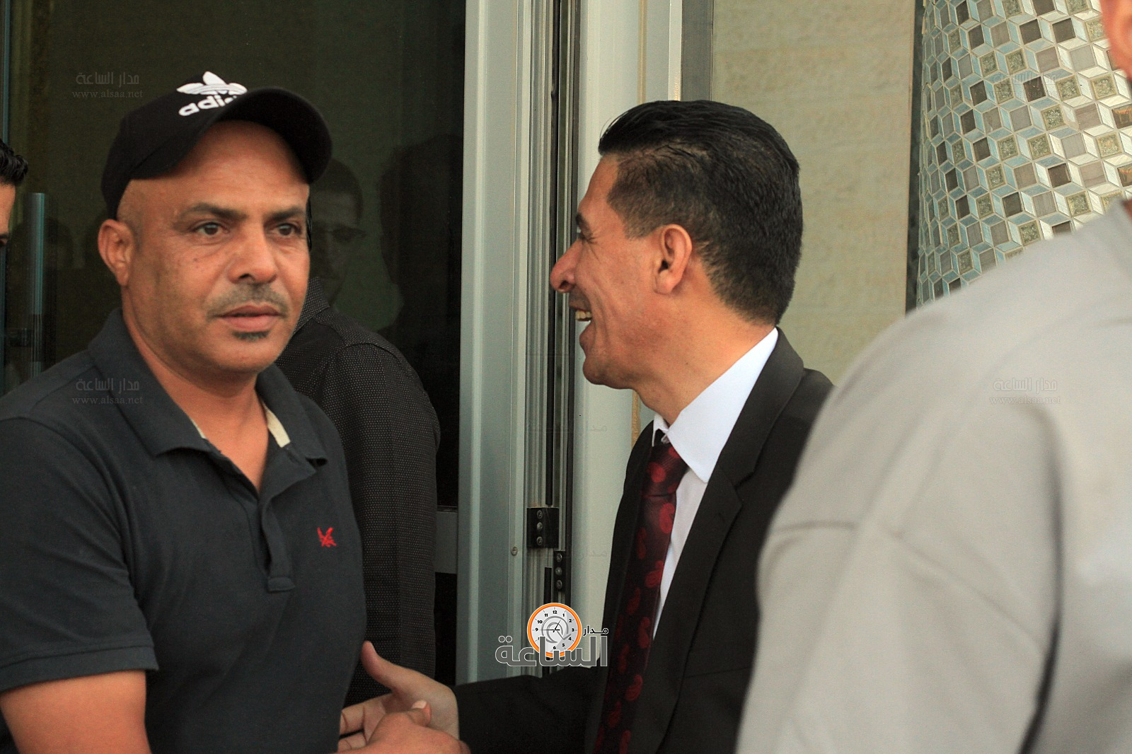 Madar Al-Saa Images 0.5149067313873964