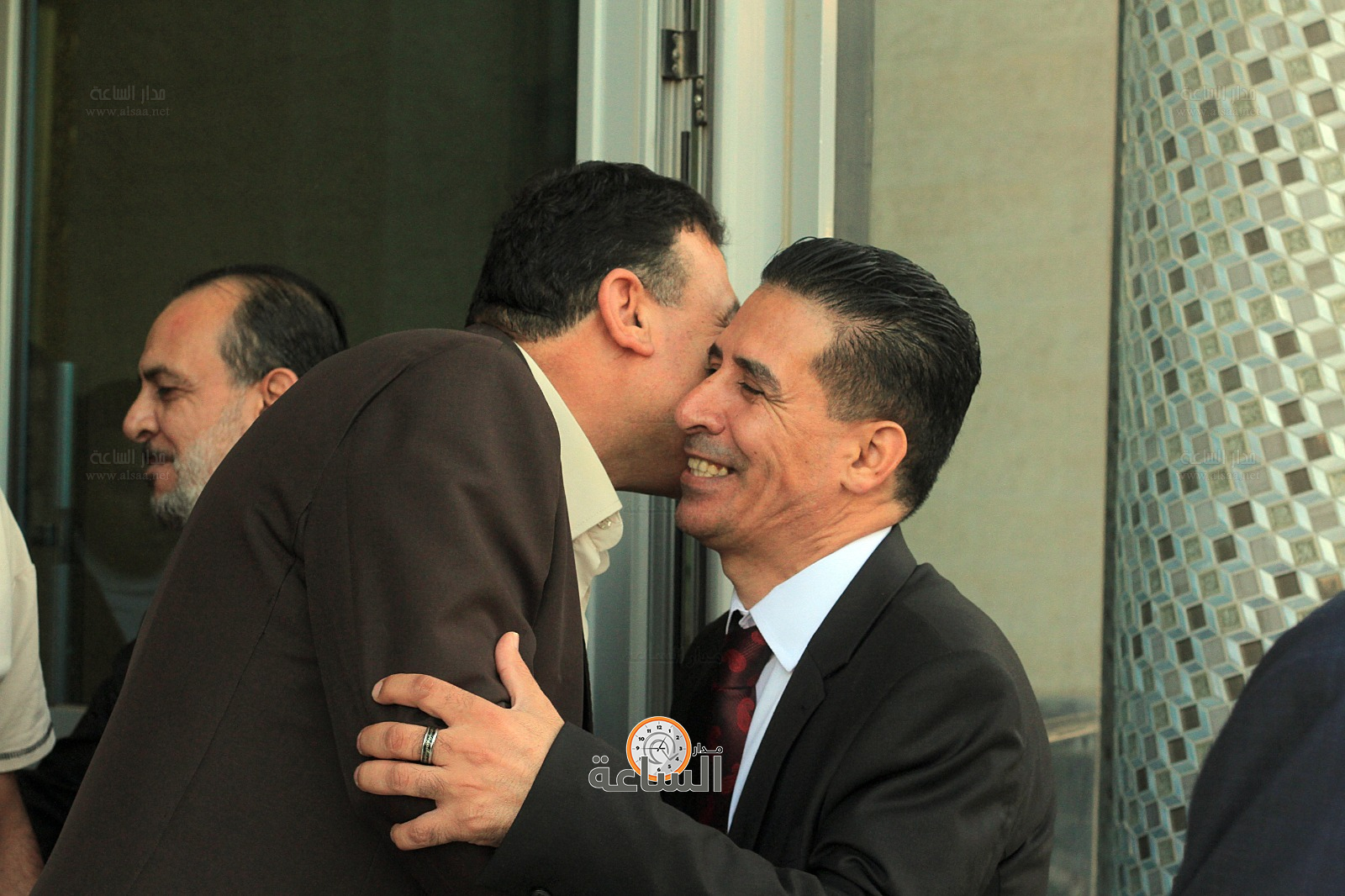 Madar Al-Saa Images 0.2614537065190434