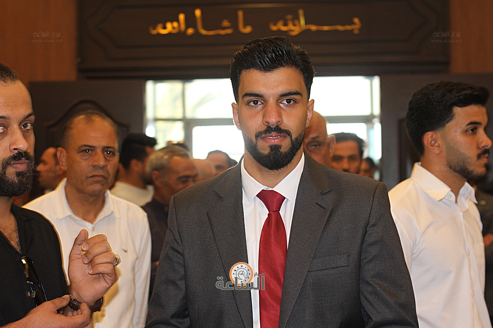 Madar Al-Saa Images 0.4092437393159647