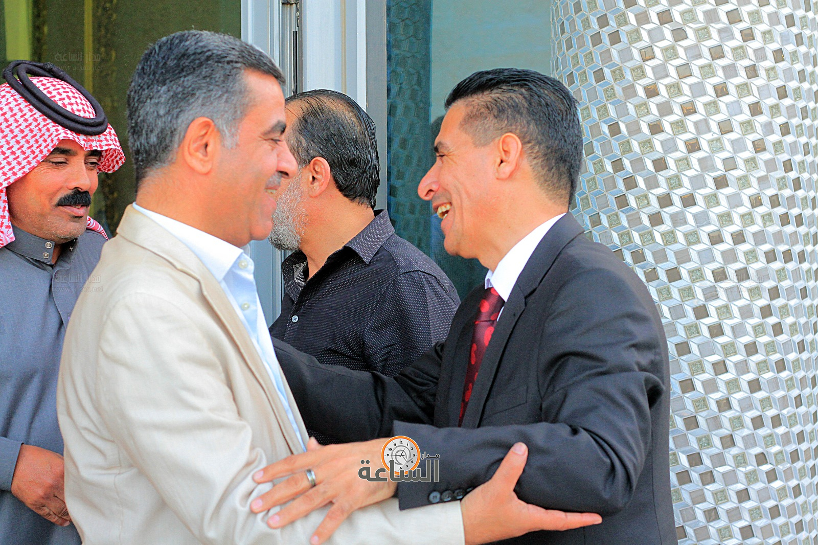 Madar Al-Saa Images 0.9450367689250712