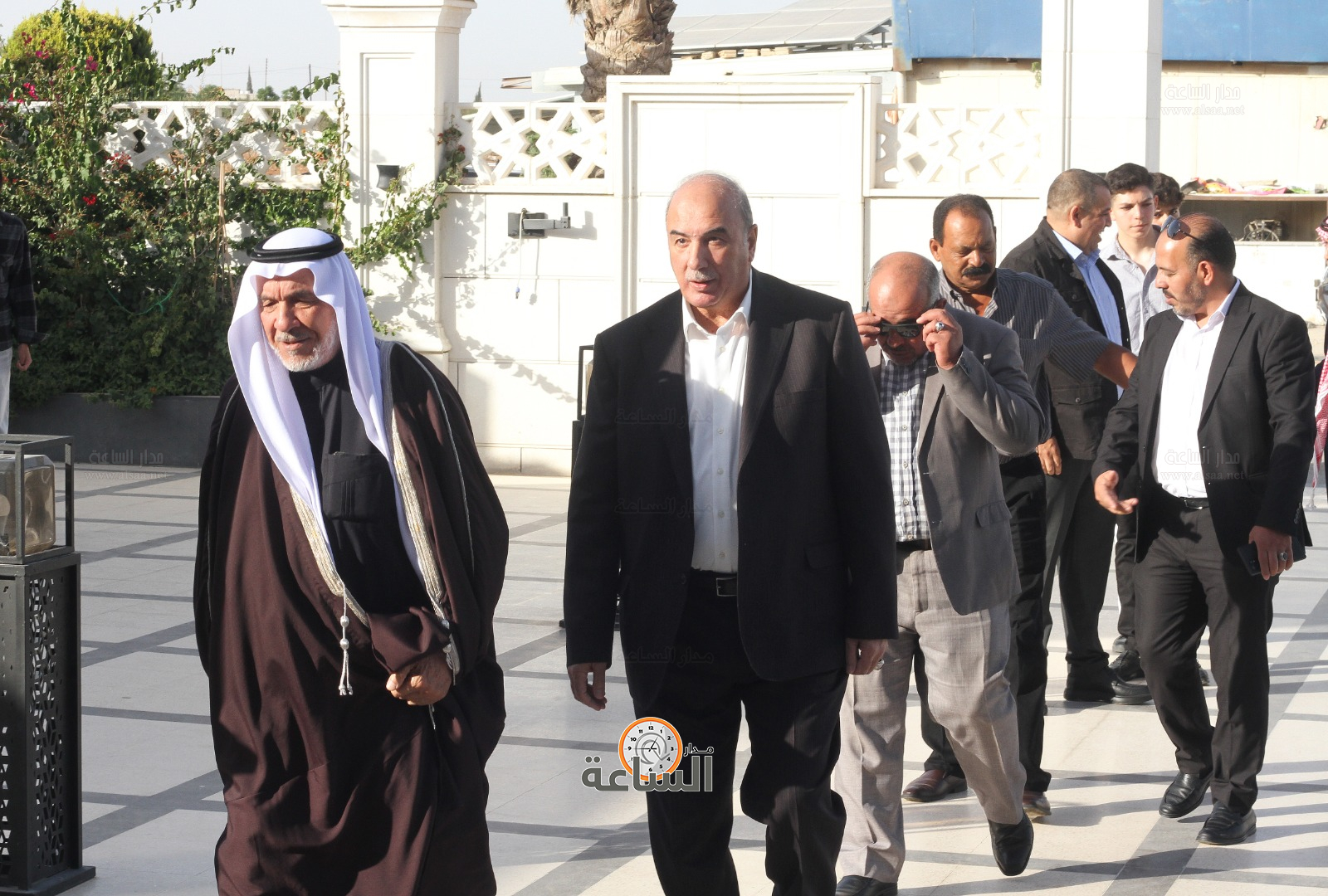 Madar Al-Saa Images 0.9890190716641162