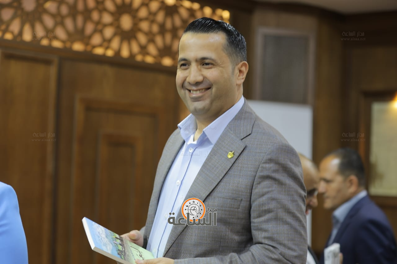 Madar Al-Saa Images 0.7430504130533732