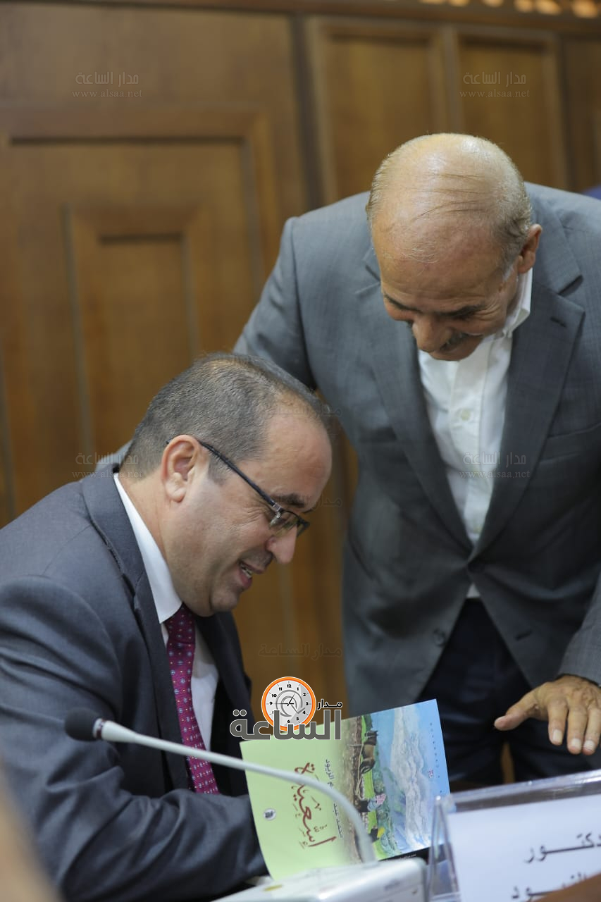 Madar Al-Saa Images 0.7384191029636316