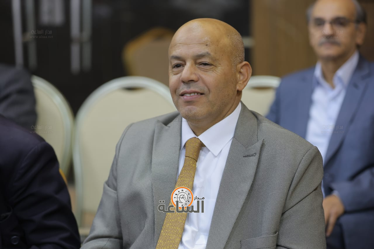 Madar Al-Saa Images 0.10842761449615834