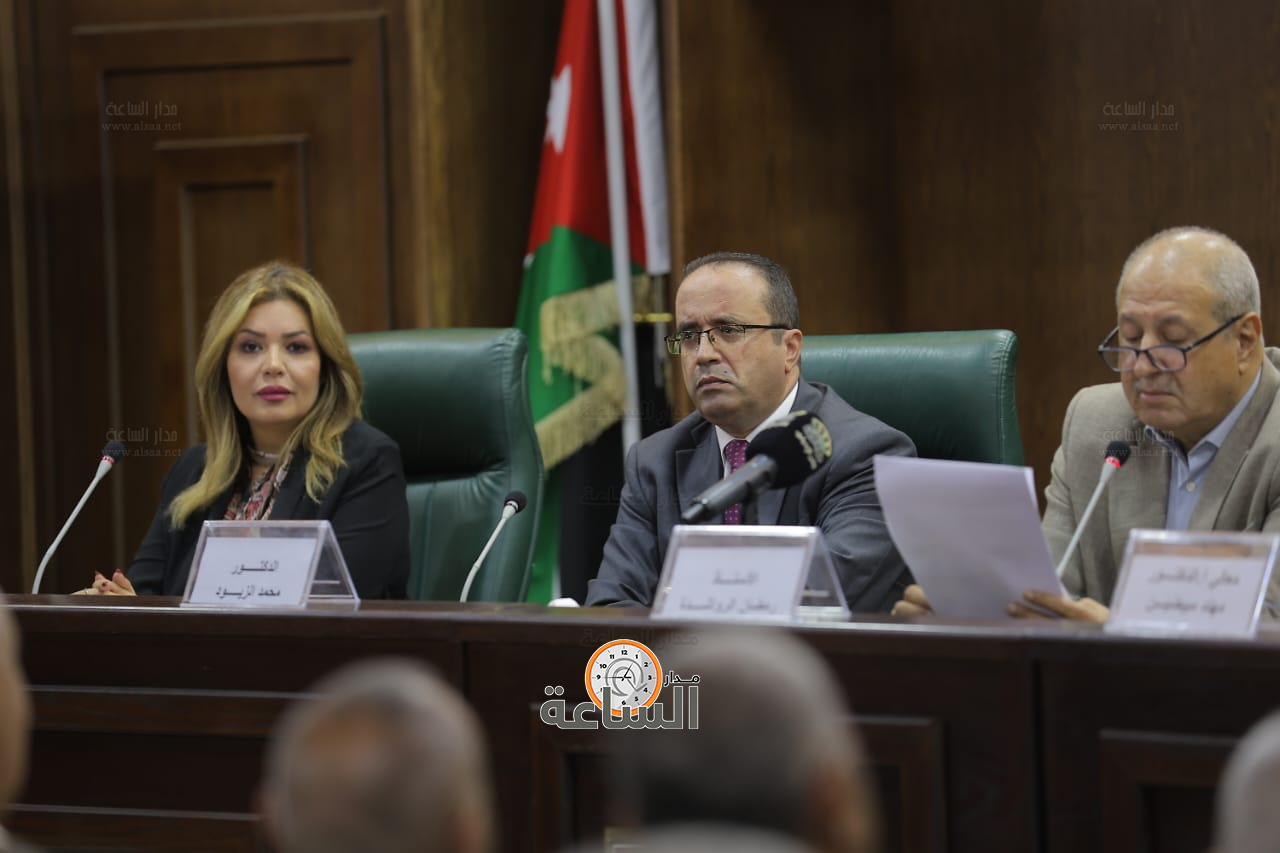 Madar Al-Saa Images 0.9661882572002124