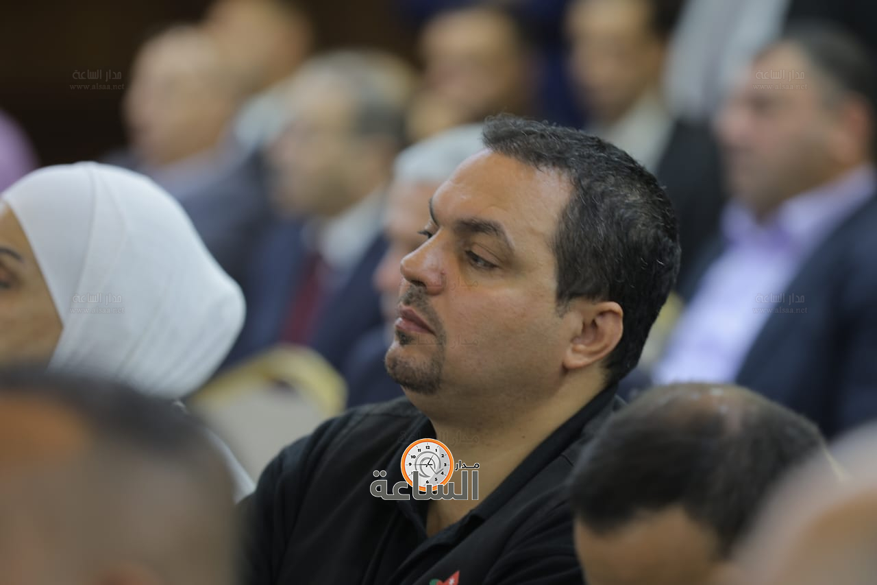 Madar Al-Saa Images 0.13345246661372268