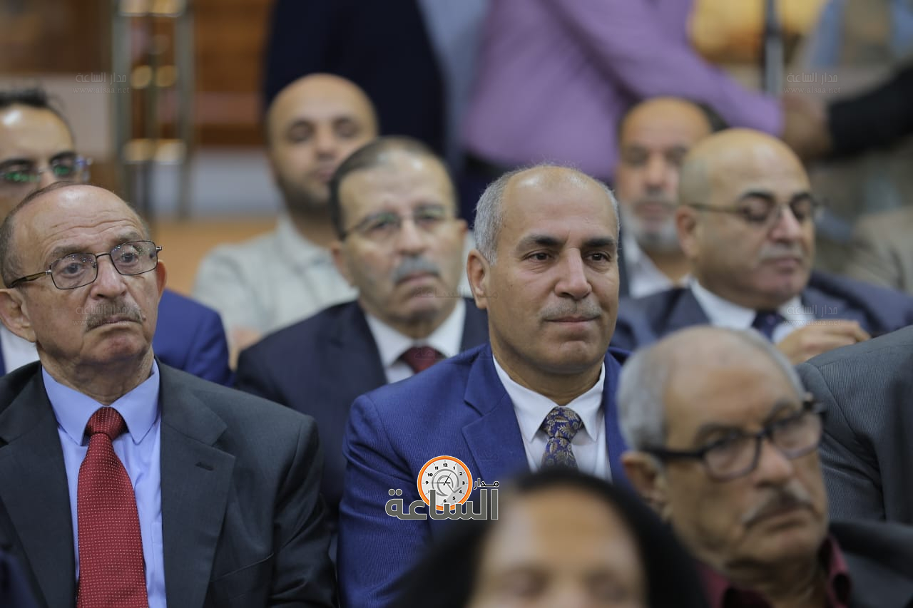 Madar Al-Saa Images 0.10902690821835748