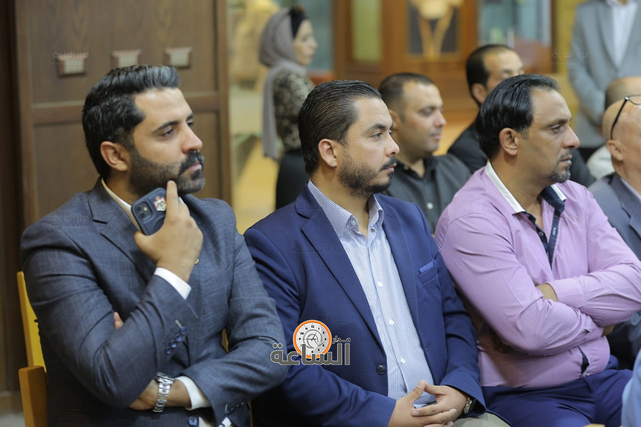 Madar Al-Saa Images 0.9622427042081634