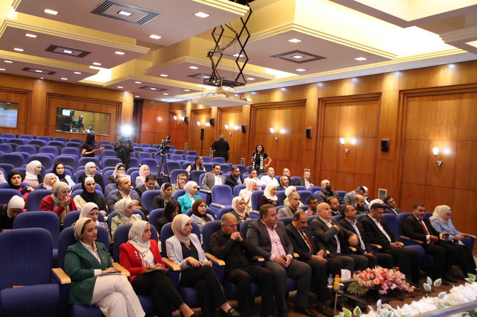 Madar Al-Saa Images 0.4195943438242766