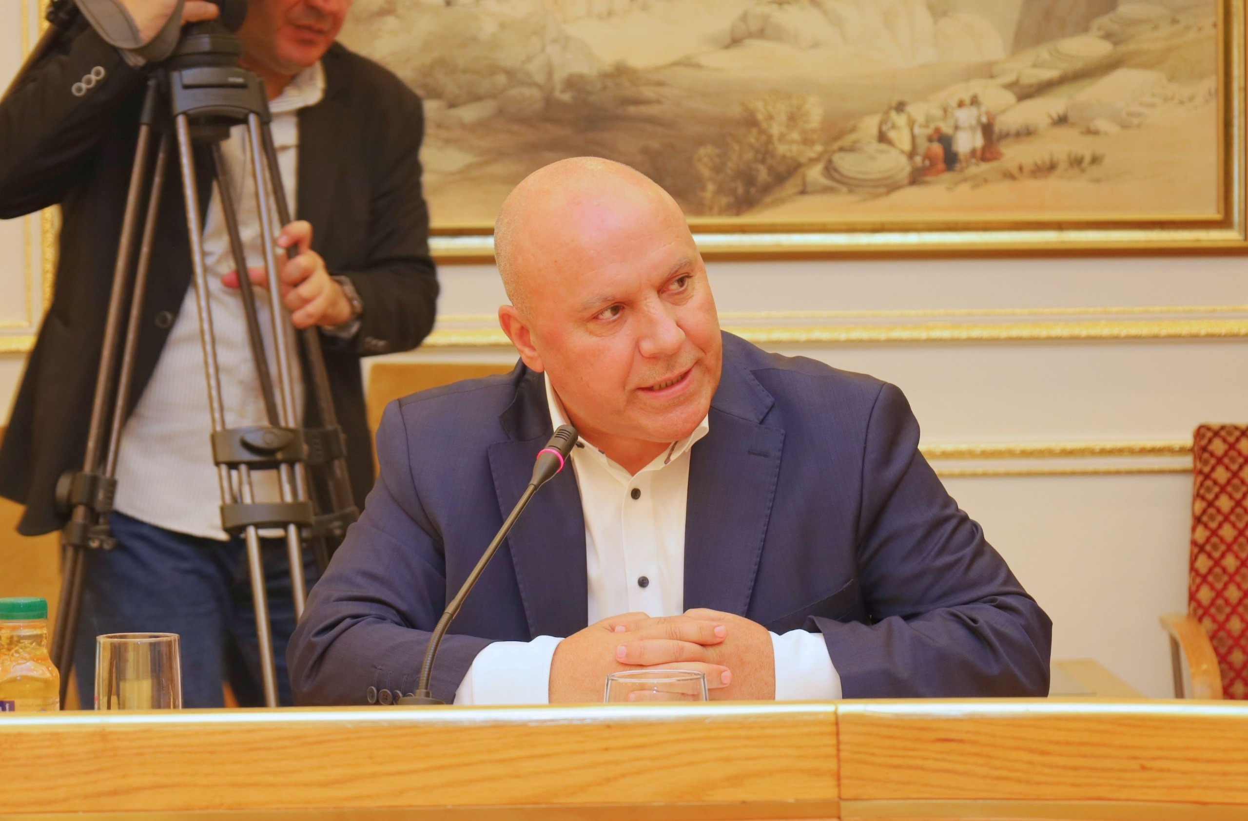 Madar Al-Saa Images 0.7585176092150074