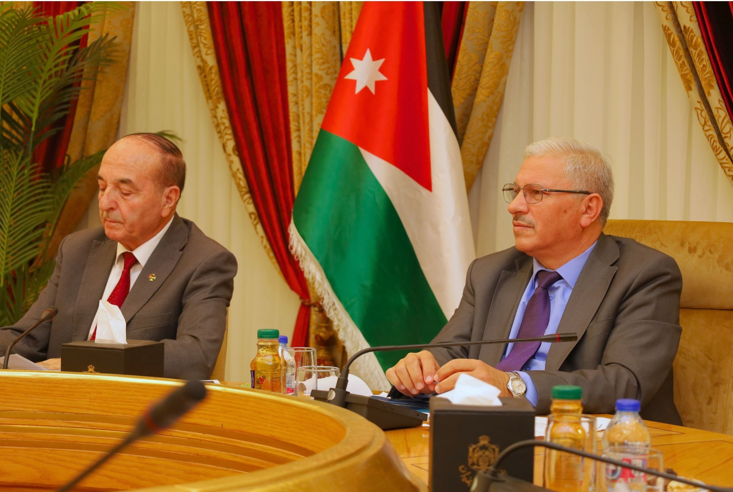 Madar Al-Saa Images 0.4831802097175777