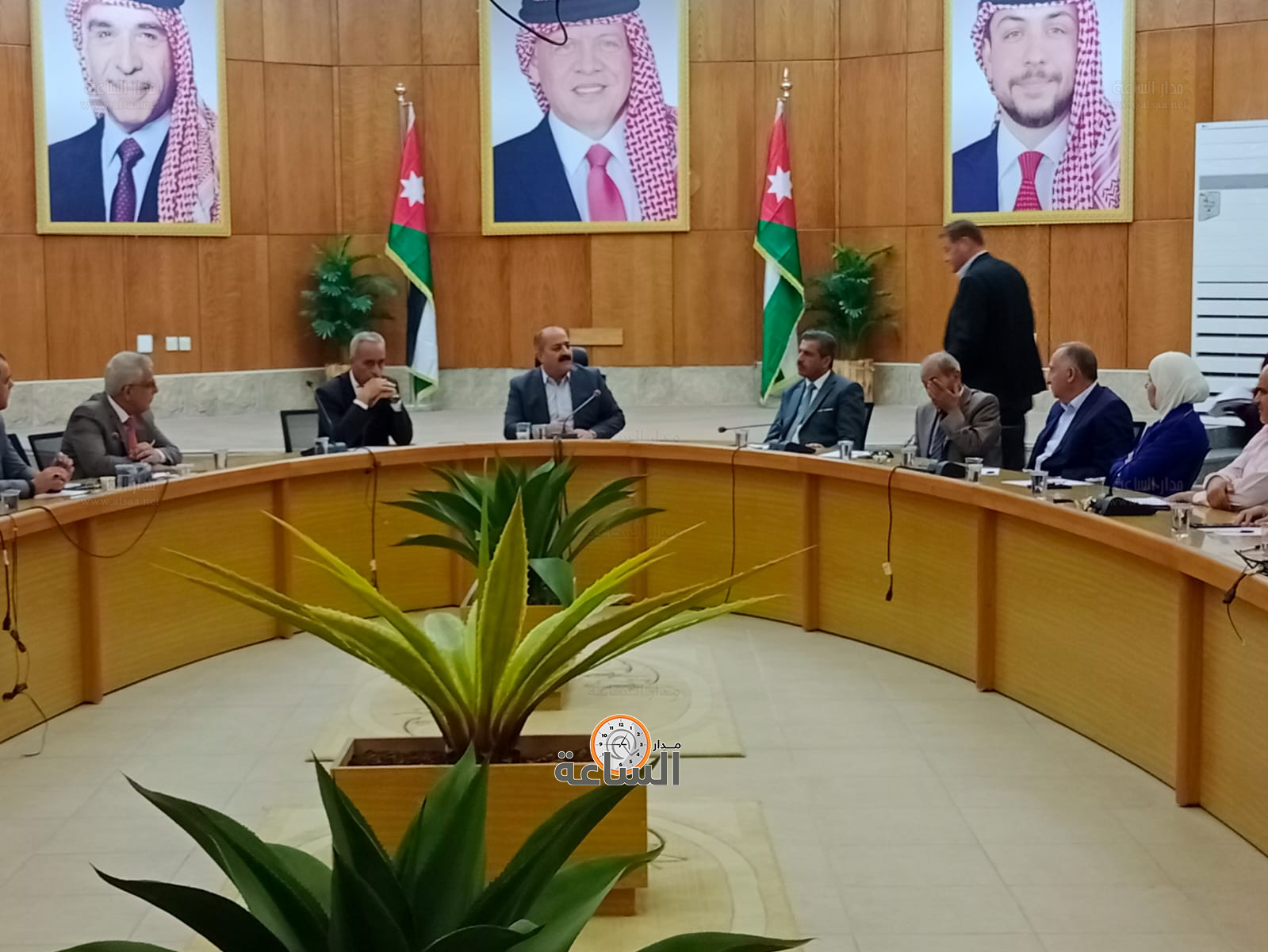 Madar Al-Saa Images 0.9428451992672574