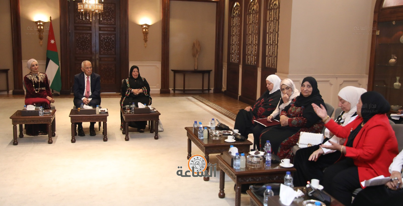 Madar Al-Saa Images 0.4281945378415396