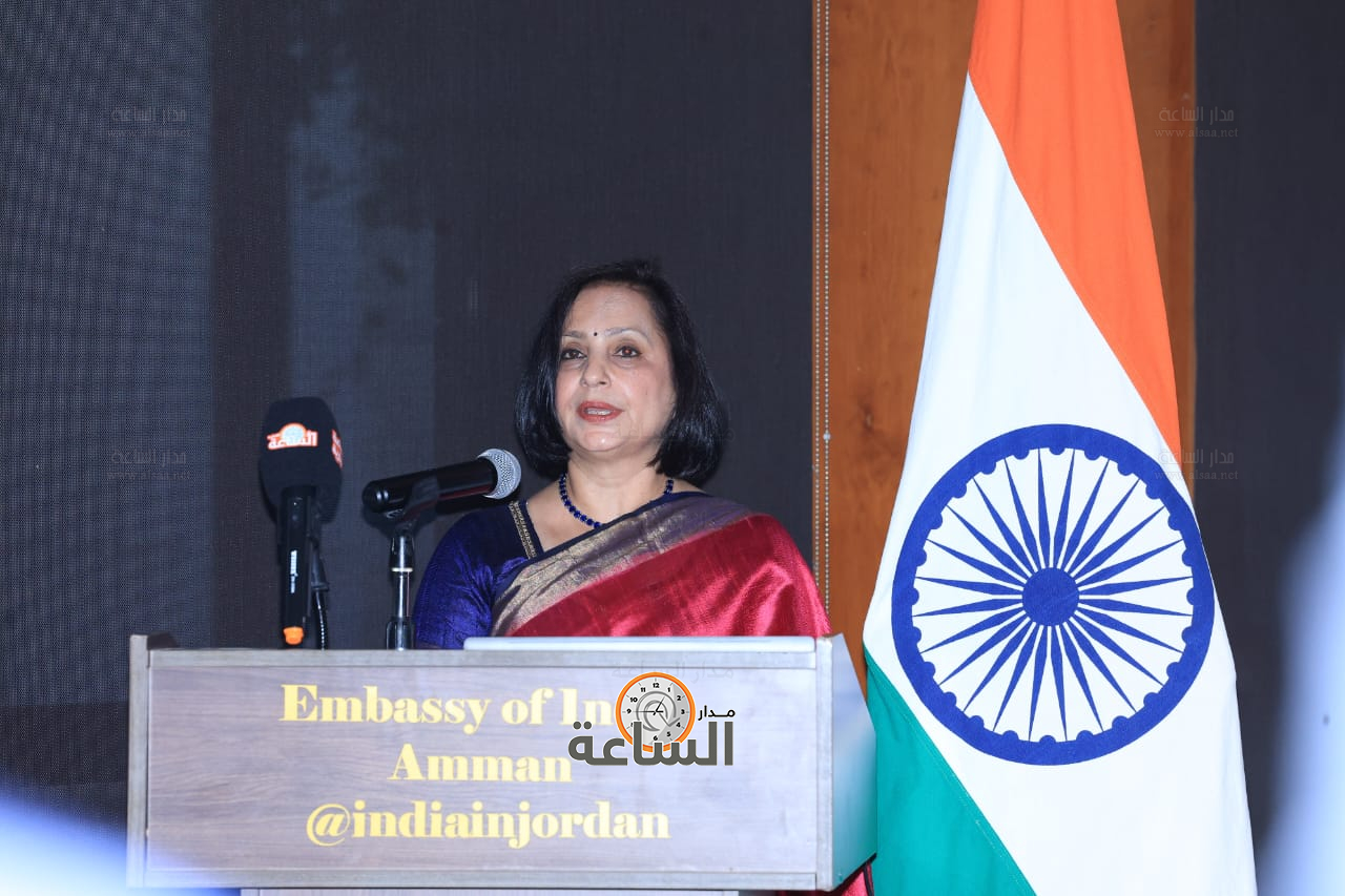 Madar Al-Saa Images 0.02493669708111168