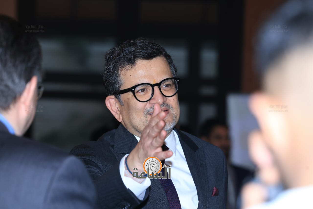 Madar Al-Saa Images 0.19177977911541666