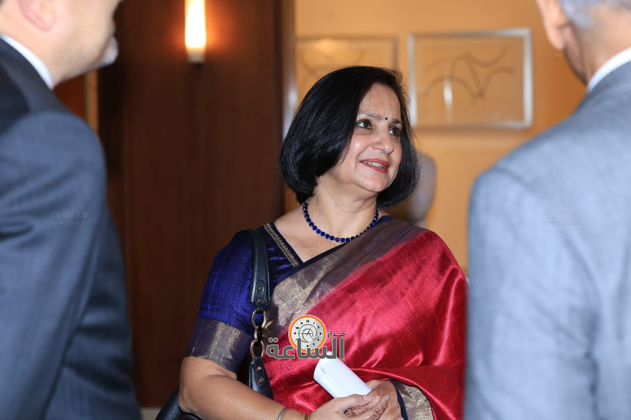 Madar Al-Saa Images 0.683823096109411