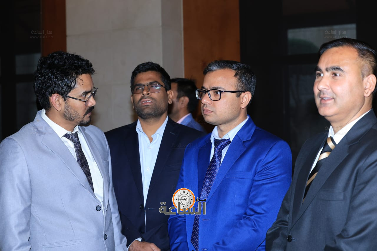 Madar Al-Saa Images 0.623350299974505