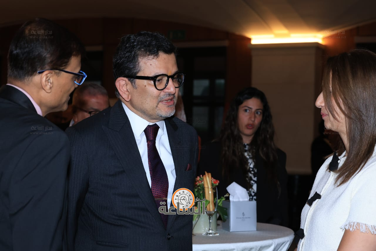 Madar Al-Saa Images 0.15713584775843858