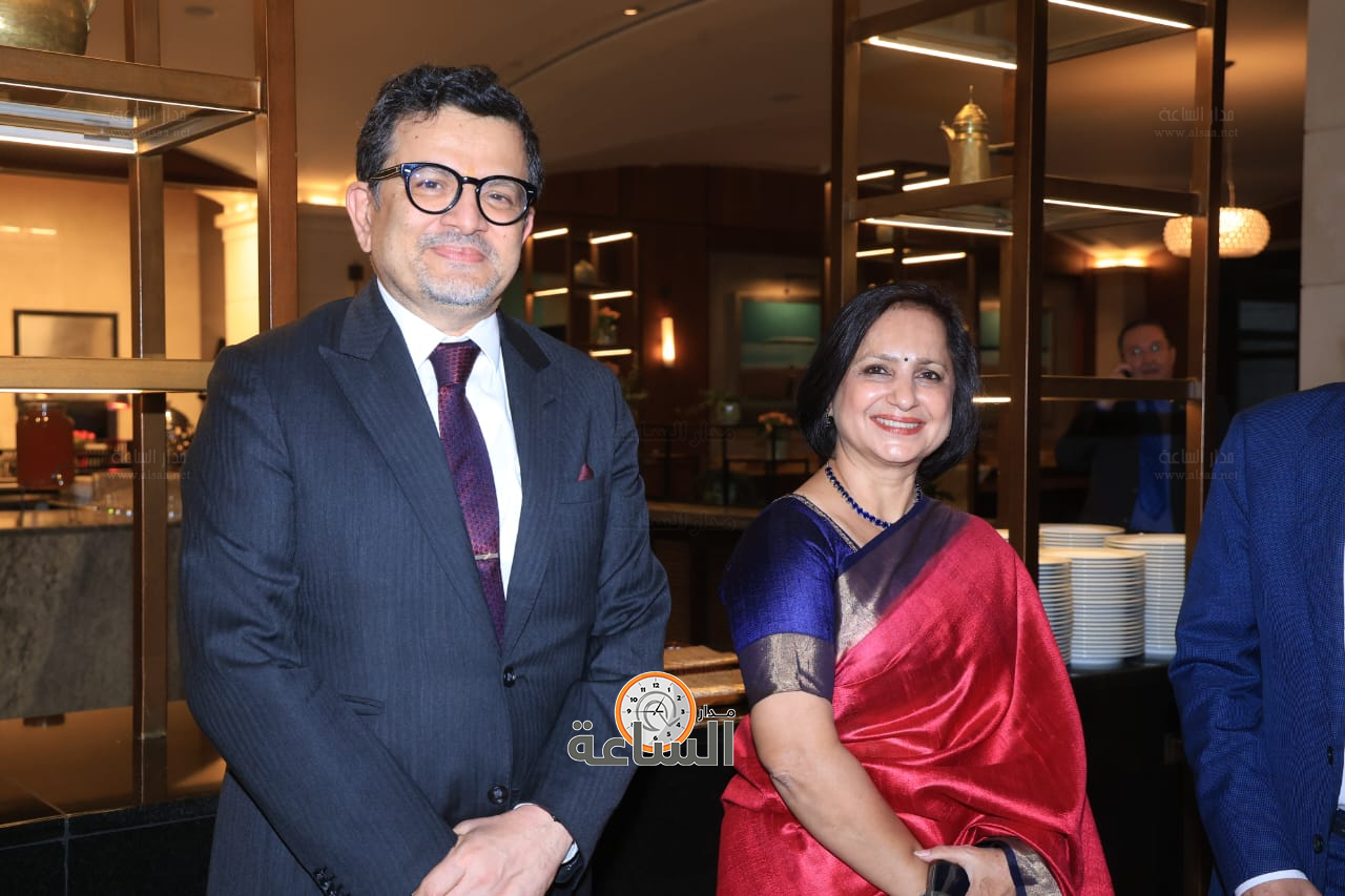 Madar Al-Saa Images 0.46094223540823065