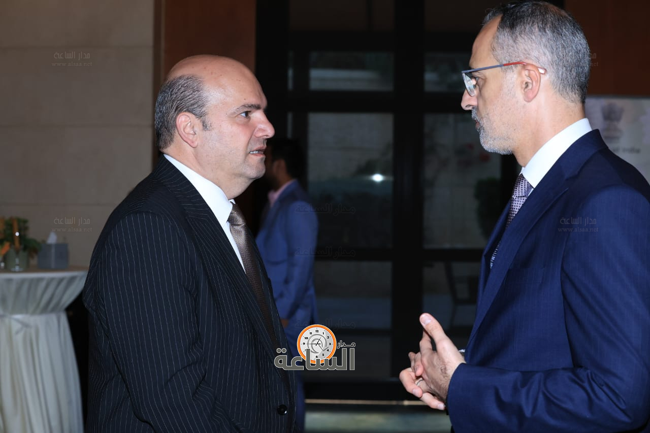 Madar Al-Saa Images 0.4267292313044422