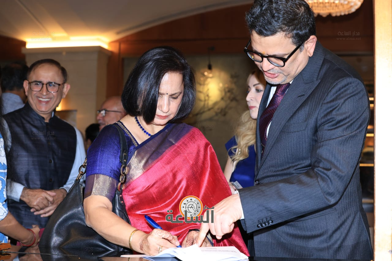 Madar Al-Saa Images 0.04027087958534714