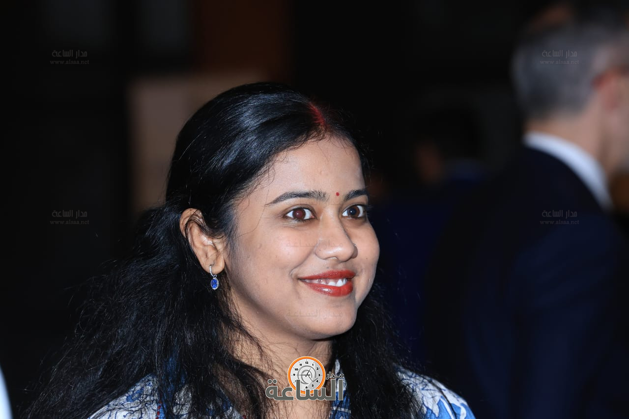 Madar Al-Saa Images 0.01691160713738249