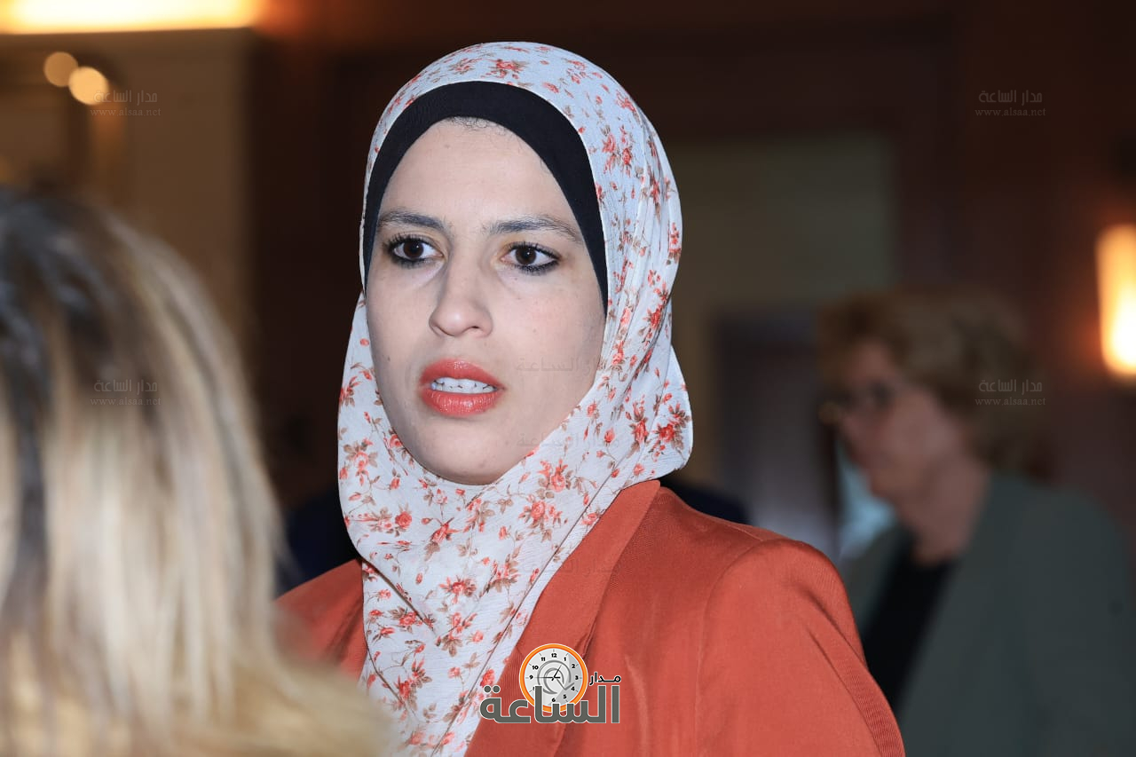 Madar Al-Saa Images 0.7148158419502373