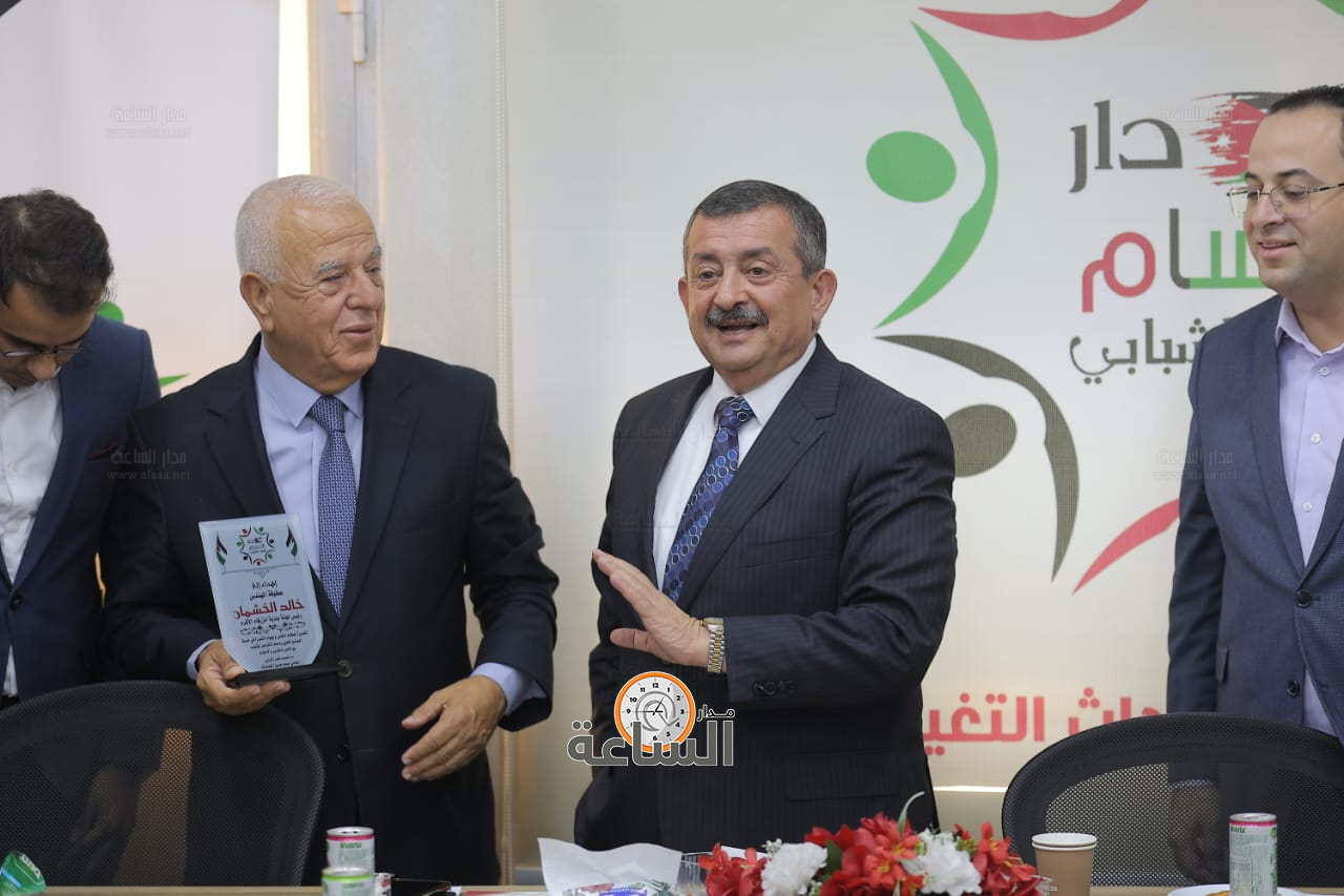 Madar Al-Saa Images 0.6067374788502699