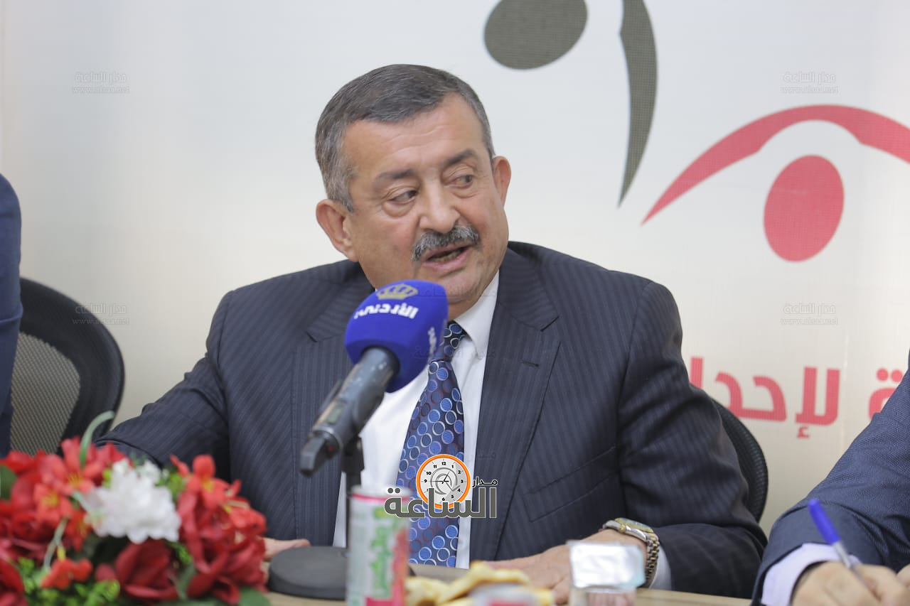 Madar Al-Saa Images 0.7507548397497928