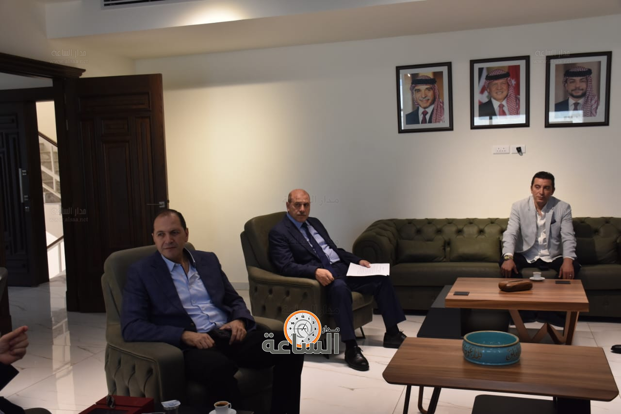 Madar Al-Saa Images 0.9061744044039428