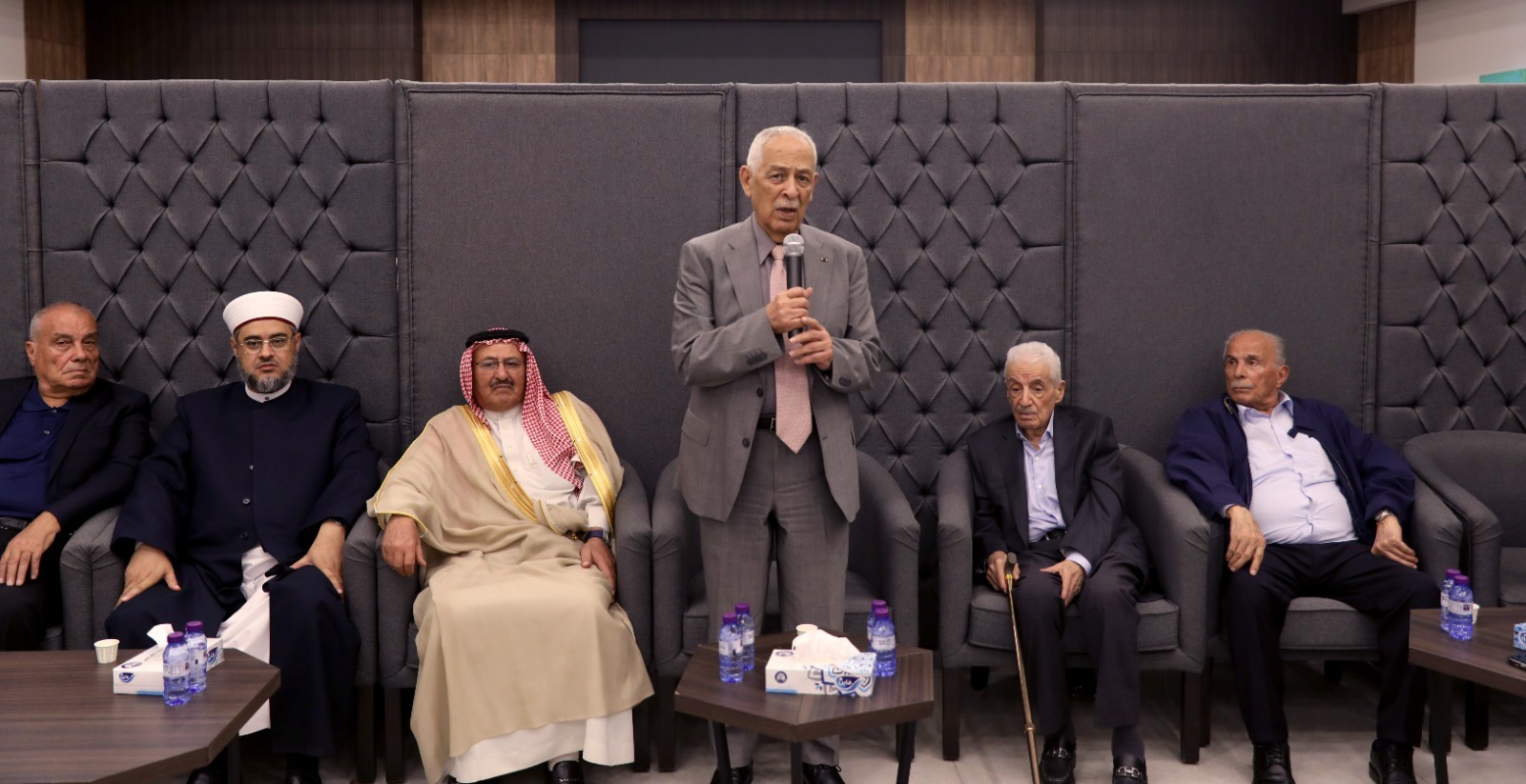 Madar Al-Saa Images 0.9722940099796061