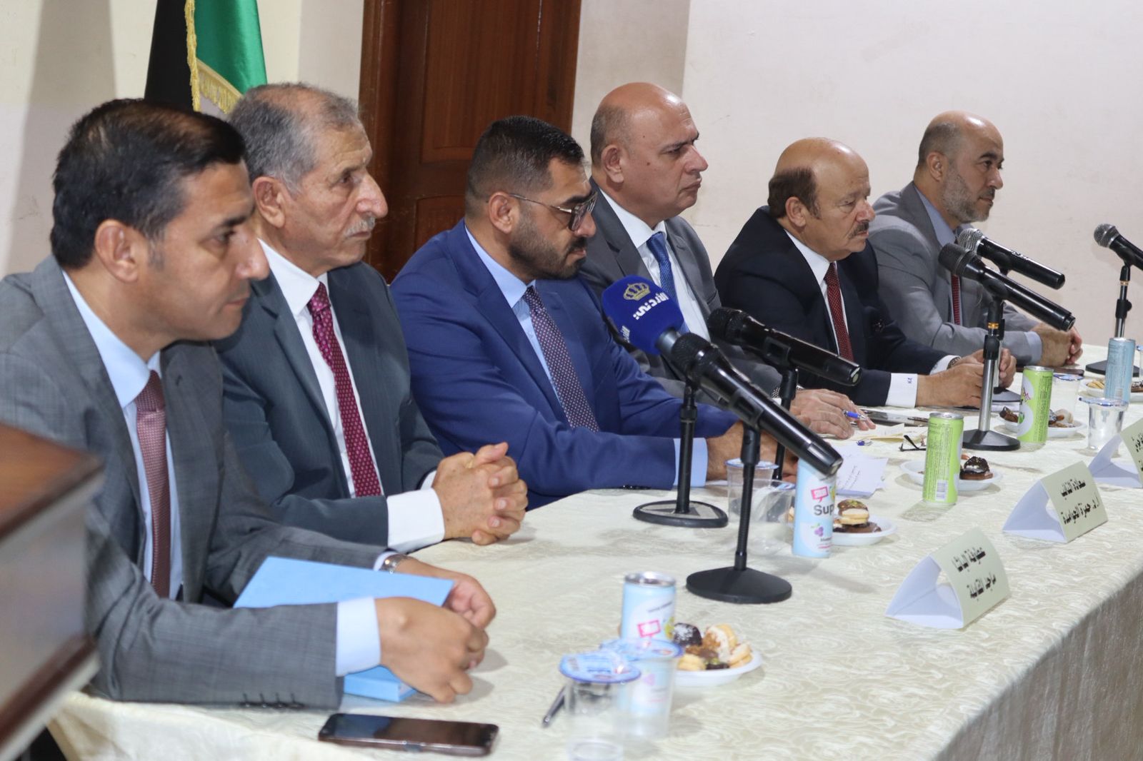 Madar Al-Saa Images 0.10460973738367918