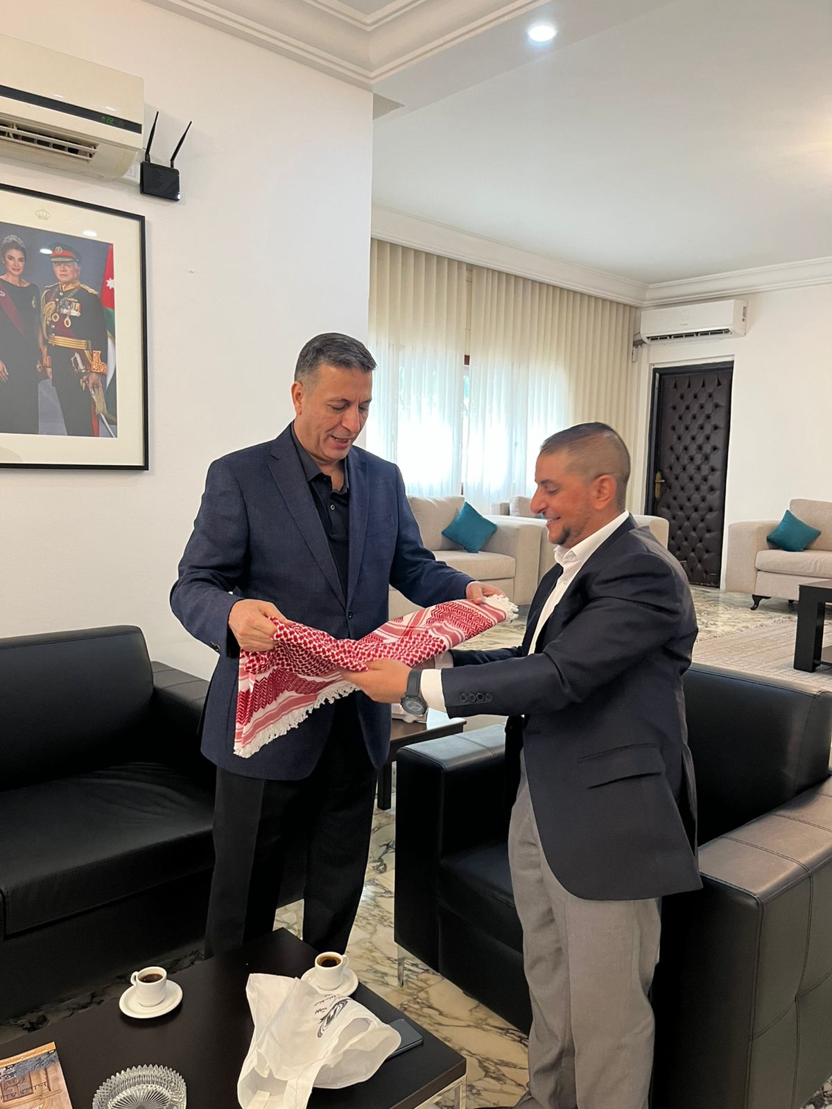 Madar Al-Saa Images 0.4110891892534636