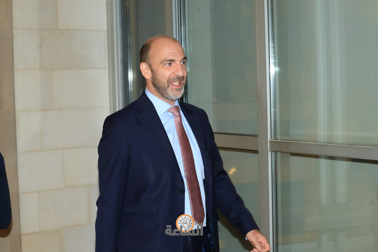 Madar Al-Saa Images 0.40759247830863987