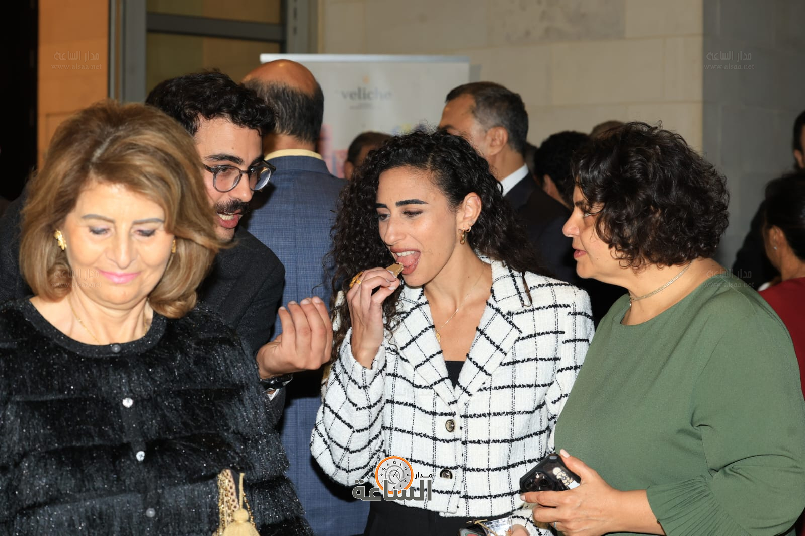 Madar Al-Saa Images 0.8431578714937971