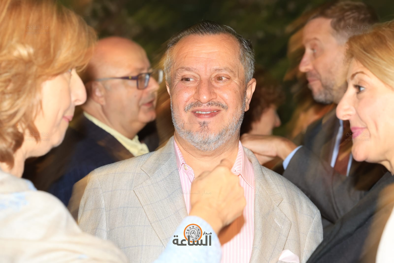 Madar Al-Saa Images 0.41989456823968074