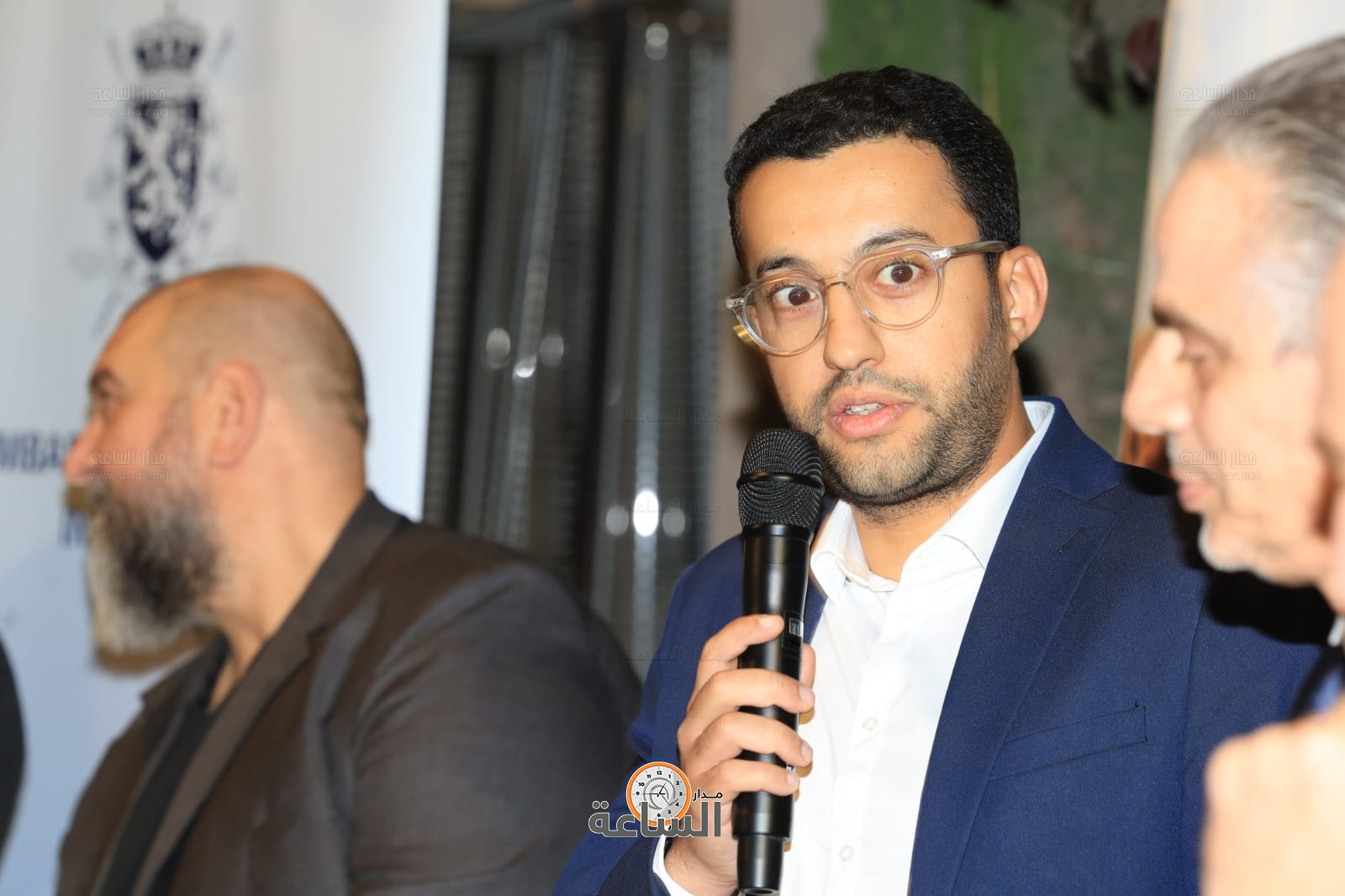 Madar Al-Saa Images 0.000924854598165048