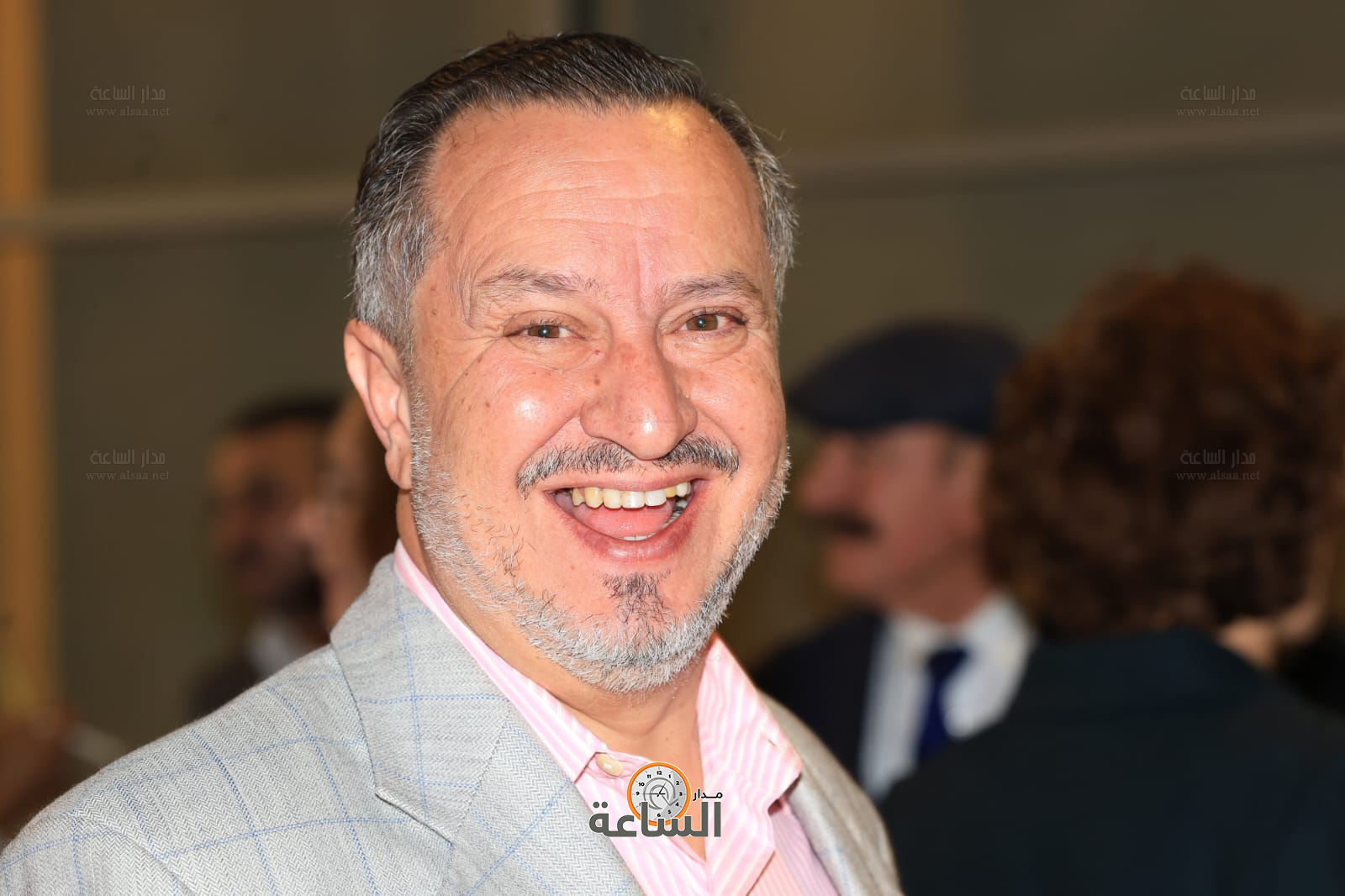 Madar Al-Saa Images 0.8797456097678493