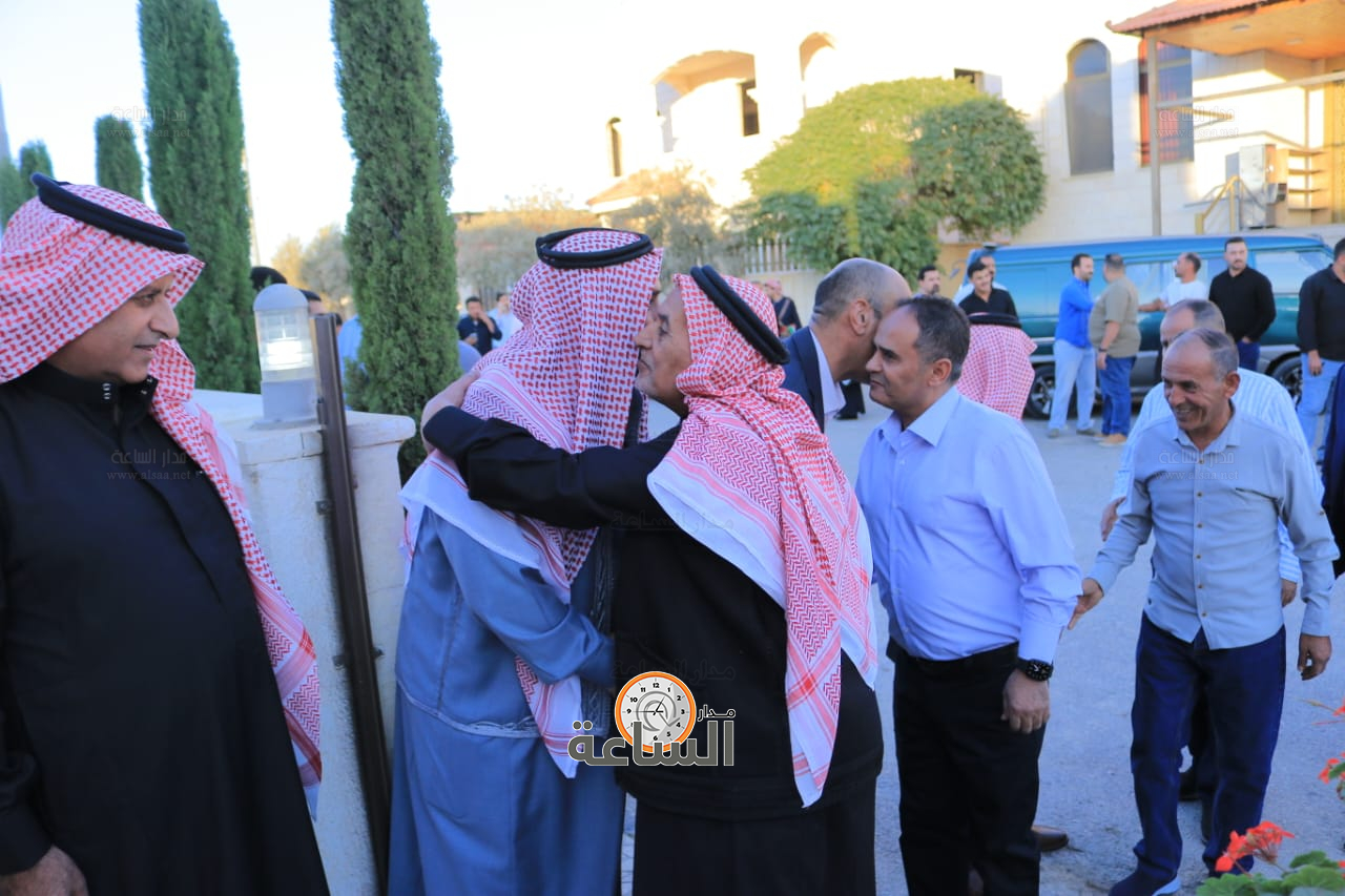 Madar Al-Saa Images 0.26316129121647414