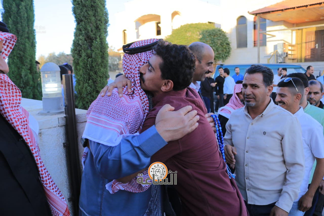 Madar Al-Saa Images 0.42649646803526786