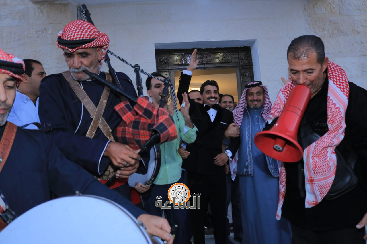 Madar Al-Saa Images 0.41248070384975366