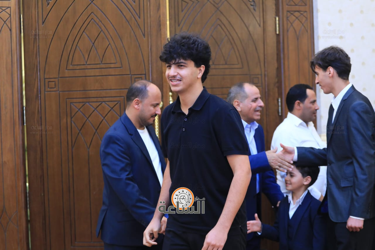 Madar Al-Saa Images 0.37203340590351075