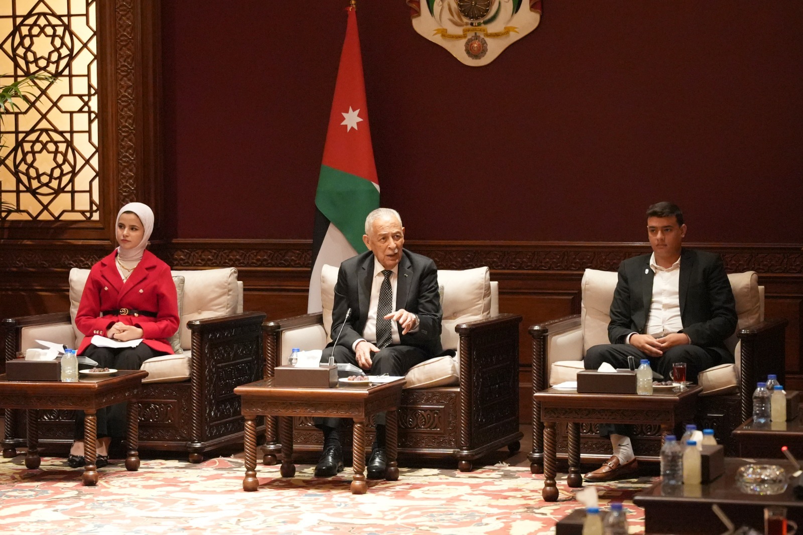 Madar Al-Saa Images 0.124874122479954