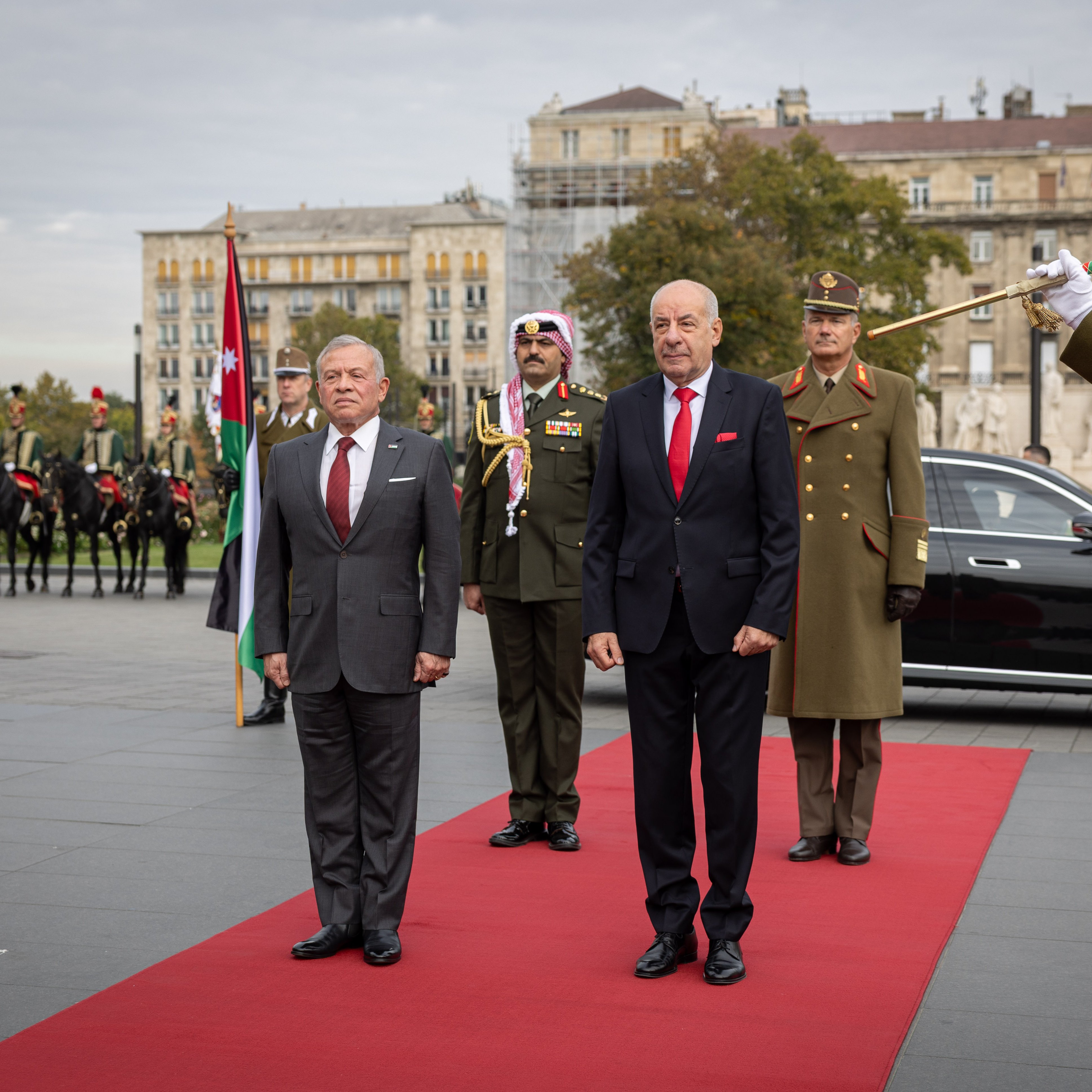 Madar Al-Saa Images 0.3482880319613735