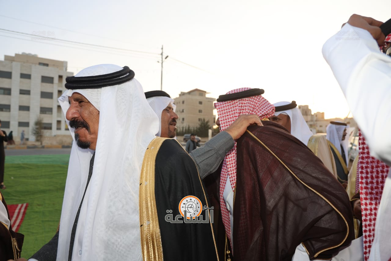 Madar Al-Saa Images 0.6500072165204369