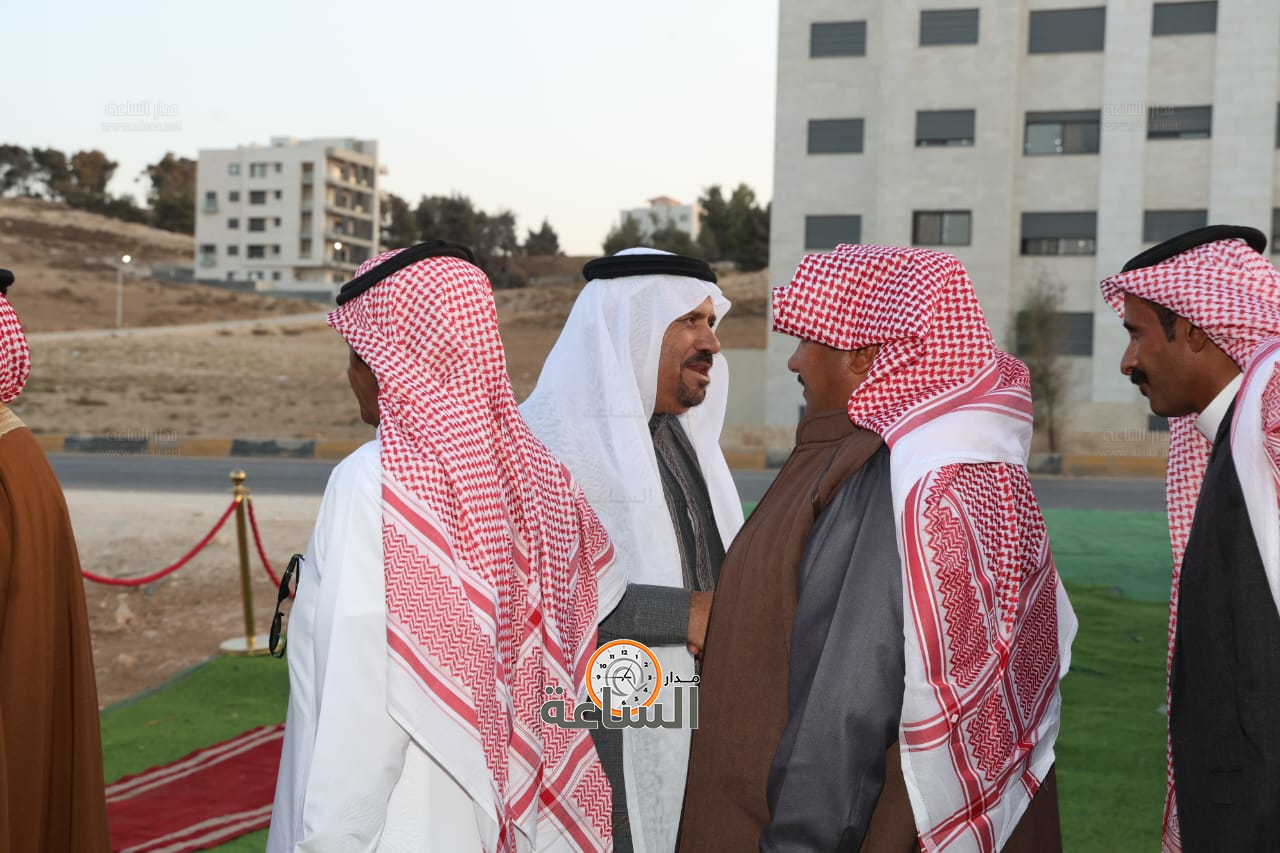 Madar Al-Saa Images 0.365129865766772