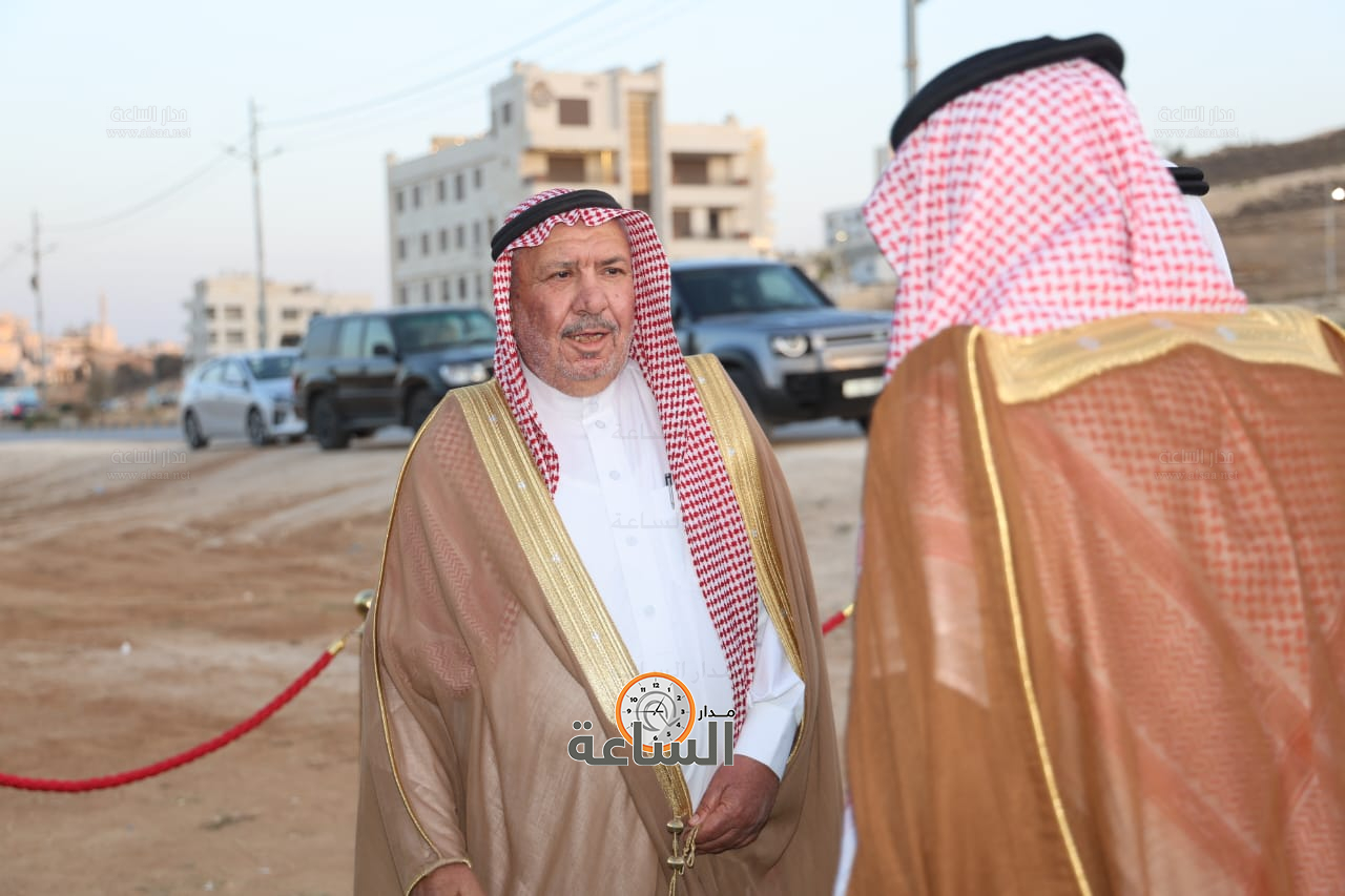 Madar Al-Saa Images 0.7861732576100126