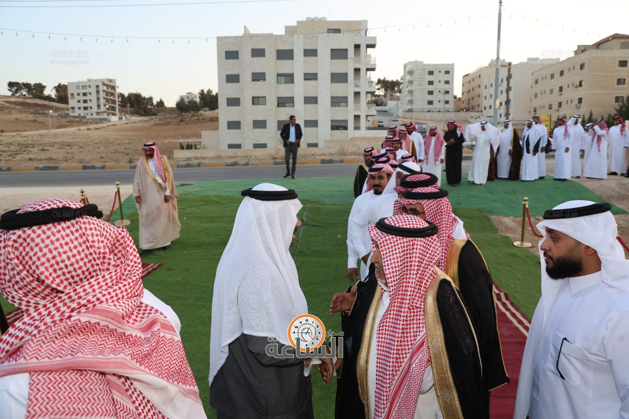 Madar Al-Saa Images 0.8912768218254459