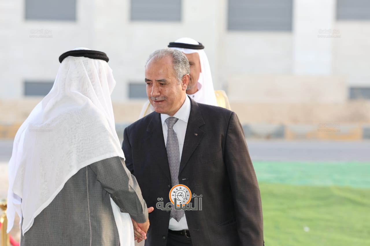 Madar Al-Saa Images 0.7739710654981692